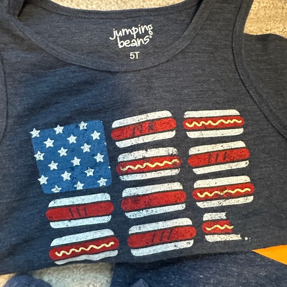 Shirt and tank lot. Sized 5/xs.